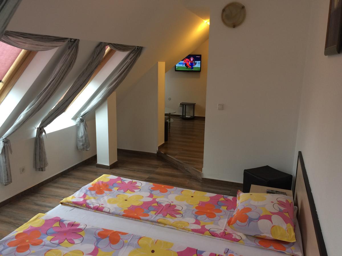 Hotel - Restaurant Chairite Sofia Luaran gambar